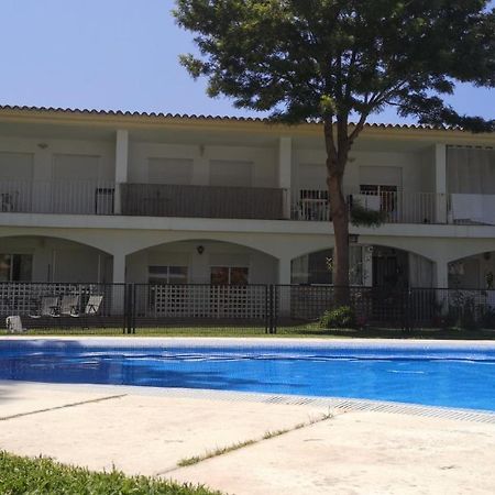 Entres Dos Paraisos: Zahara De Los Atunes Y Tarifa La Zarzuela Exterior foto